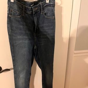 Women’s Old Navy skinny jeans sizes 2-6